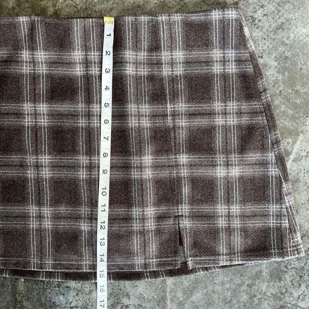 SO Plaid Mini Skort Brown Neutral Tartan Print XL Retro Slit Detail Comfortable - Picture 7 of 8